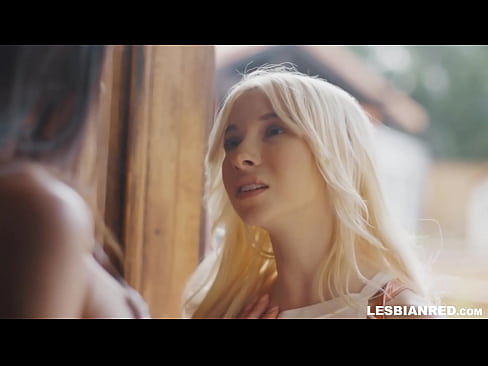 ❤️ Vajza vjen në shtëpi disa muaj më vonë dhe përfundon duke ngrënë pidhin e njerkës së saj ️❌ Video e ndyrë tek ne ❌