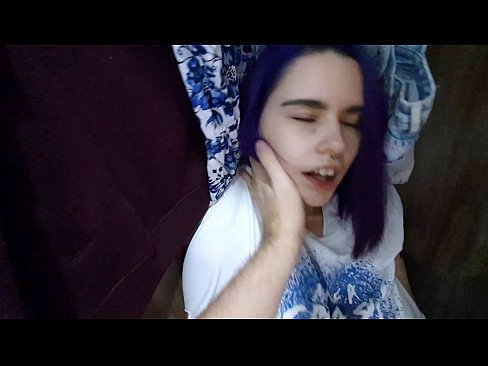 ❤️ Gjeta motrën time në dollap dhe e ndihmova të përfundonte ️❌ Video e ndyrë tek ne ❌